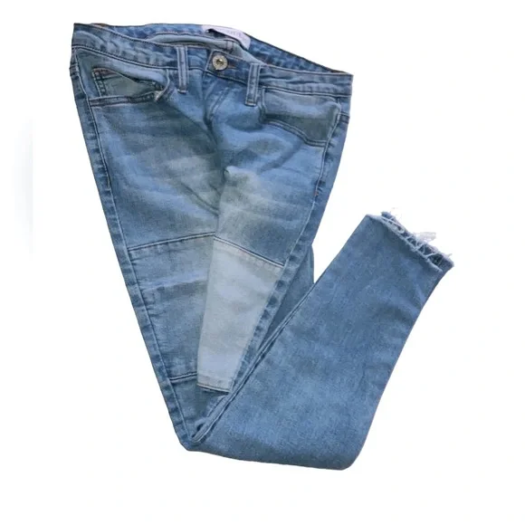 Guess Jeans - Picture 5 of 9